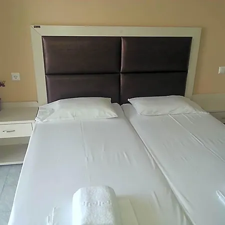 Alexandros Hotel Skotina