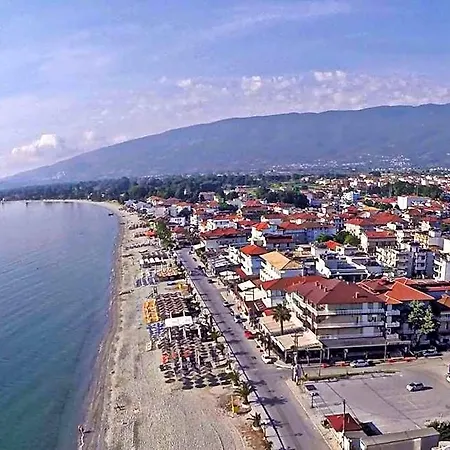 Alexandros Hotel *